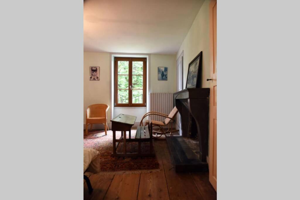 Moulin Dans Un Parc D'elevage A Daims Ferienhaus