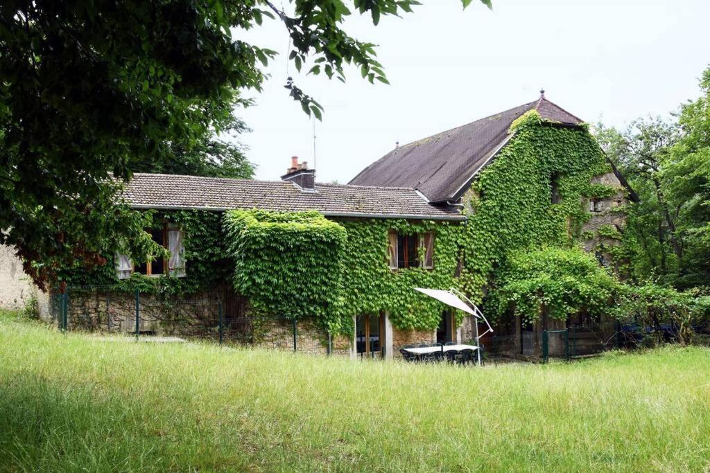 Holiday home Moulin Dans Un Parc D'elevage A Daims *